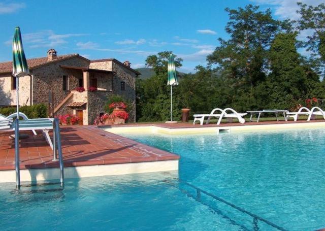 Hostal Borgo Il Villino Casole dʼElsa Exterior foto