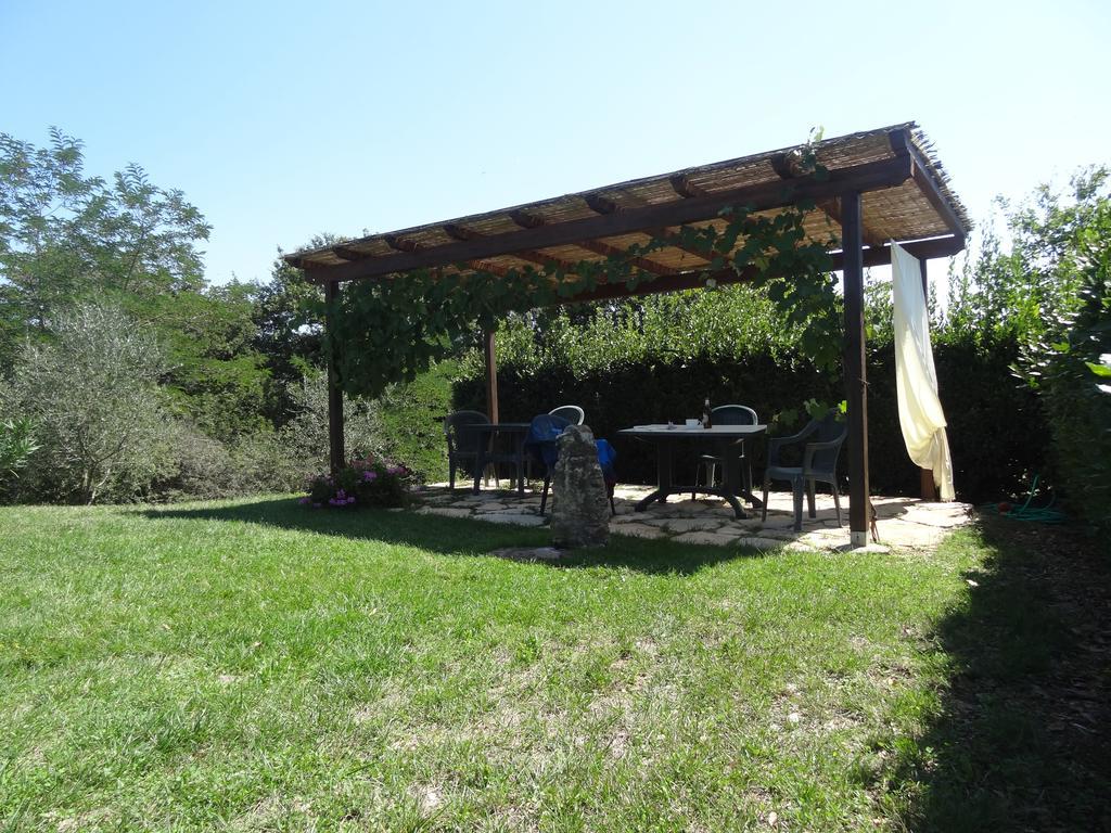 Hostal Borgo Il Villino Casole dʼElsa Habitación foto