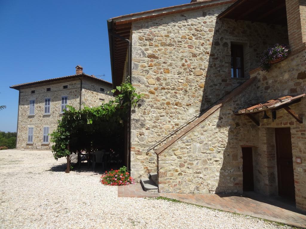Hostal Borgo Il Villino Casole dʼElsa Exterior foto