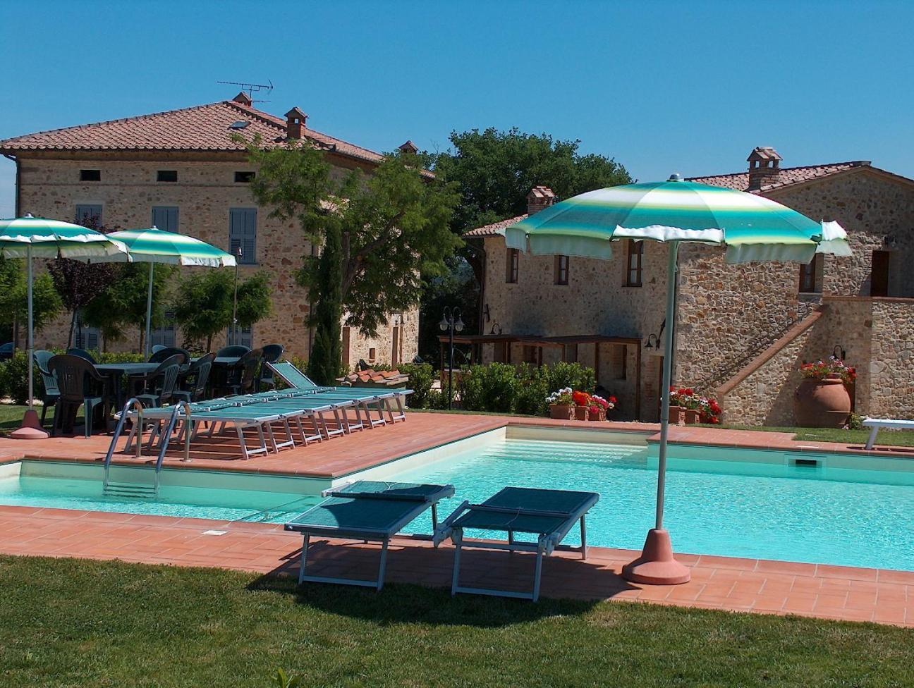 Hostal Borgo Il Villino Casole dʼElsa Exterior foto