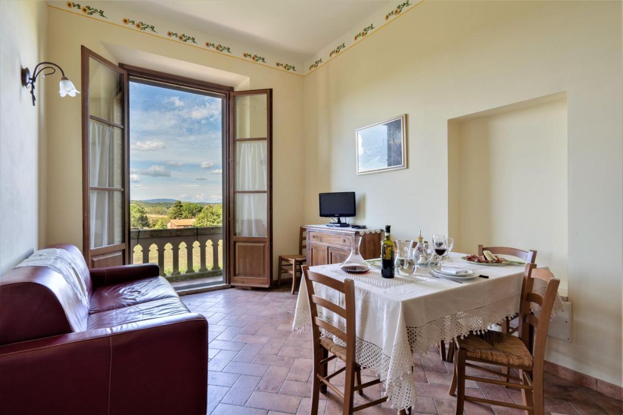 Hostal Borgo Il Villino Casole dʼElsa Exterior foto