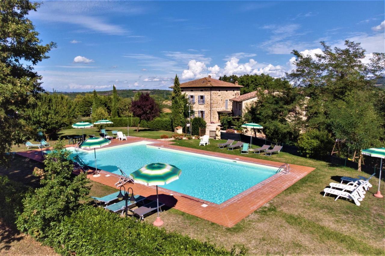 Hostal Borgo Il Villino Casole dʼElsa Exterior foto
