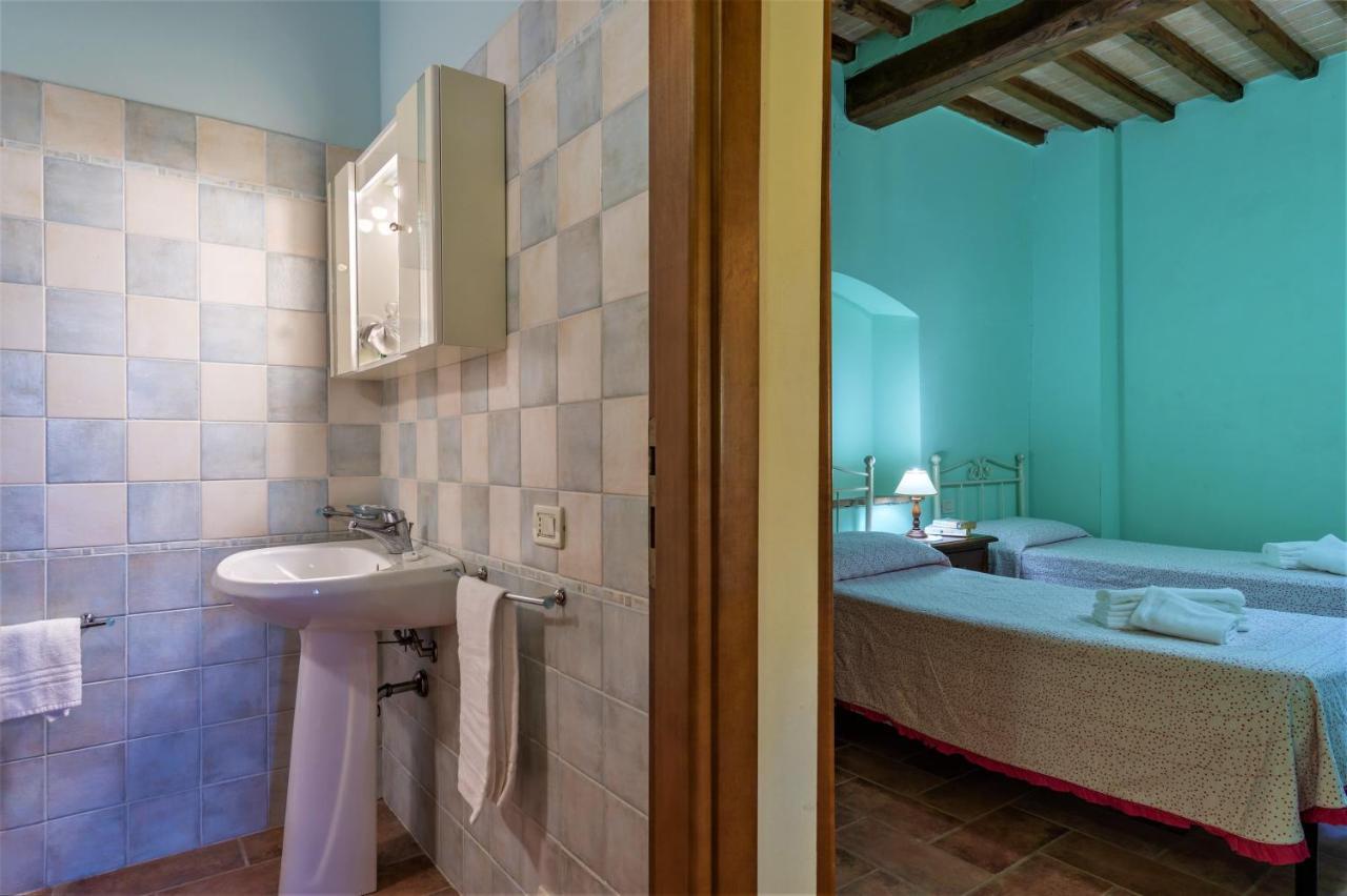 Hostal Borgo Il Villino Casole dʼElsa Exterior foto