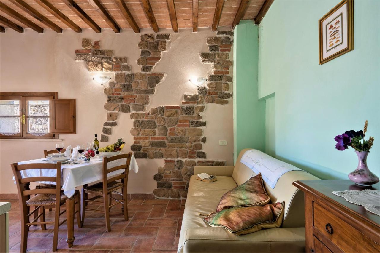 Hostal Borgo Il Villino Casole dʼElsa Exterior foto