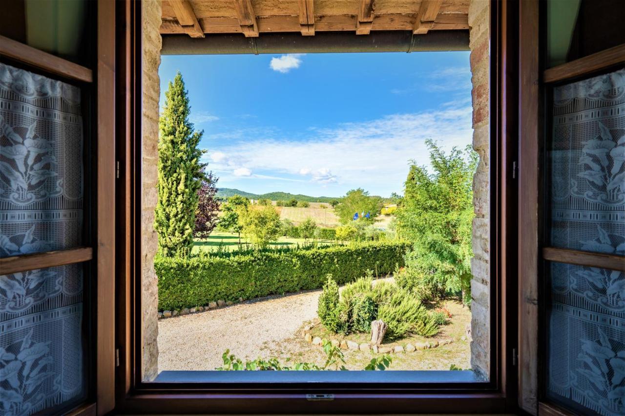 Hostal Borgo Il Villino Casole dʼElsa Exterior foto